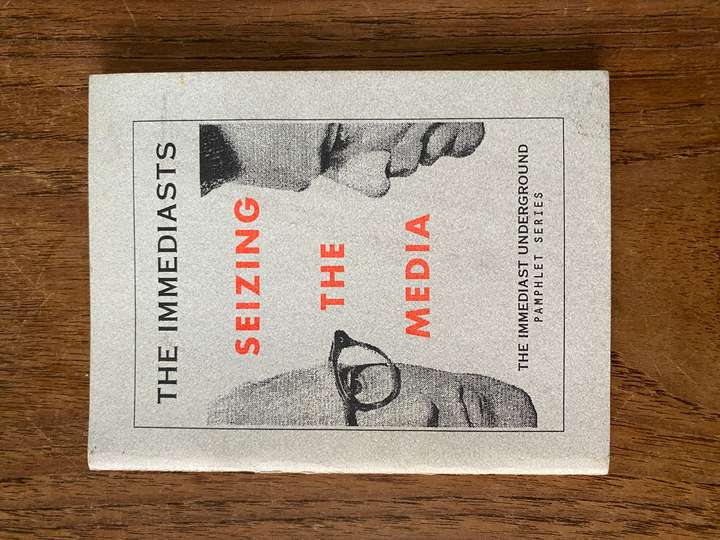 Seizing the media by the immediasts